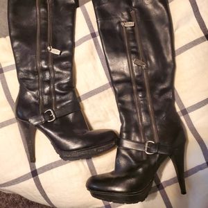 Black Guess knee high boots 8 1/2